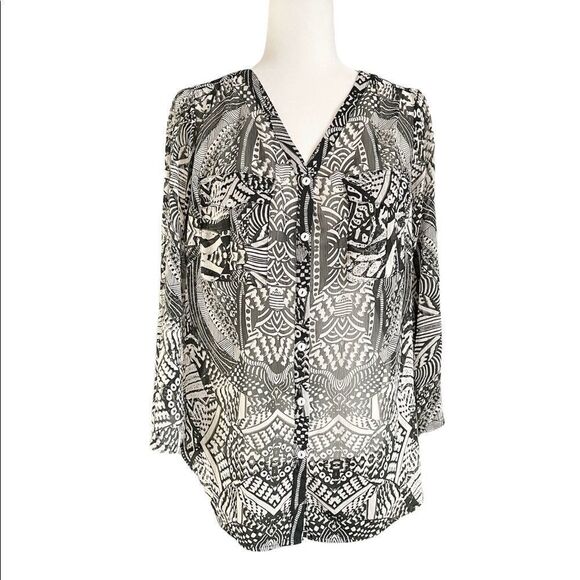 Mushka by Sienna Rose Black White Artistic Tunic Button Down Top Pockets Size M - Picture 1 of 7